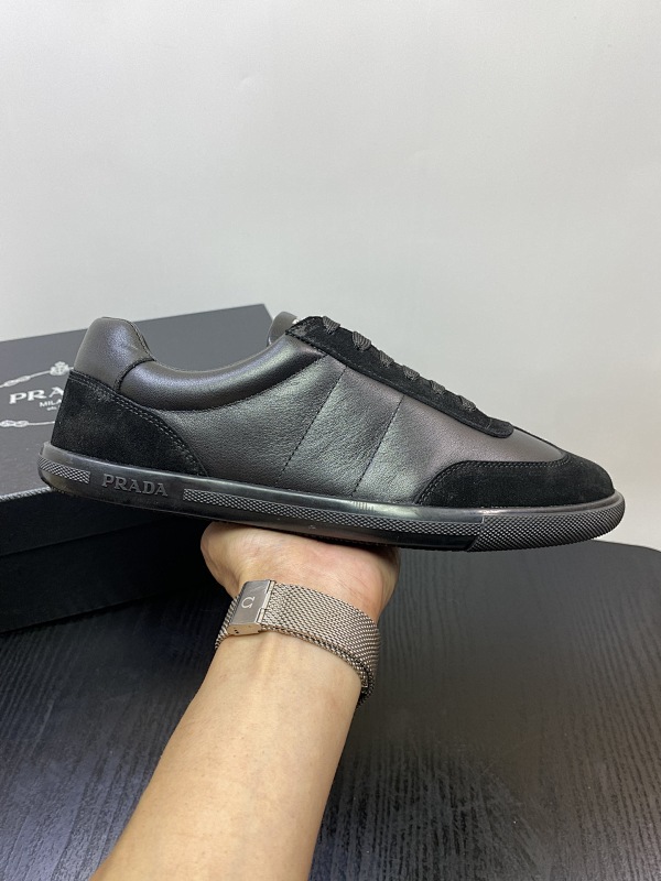 PRADA SHOES (465)