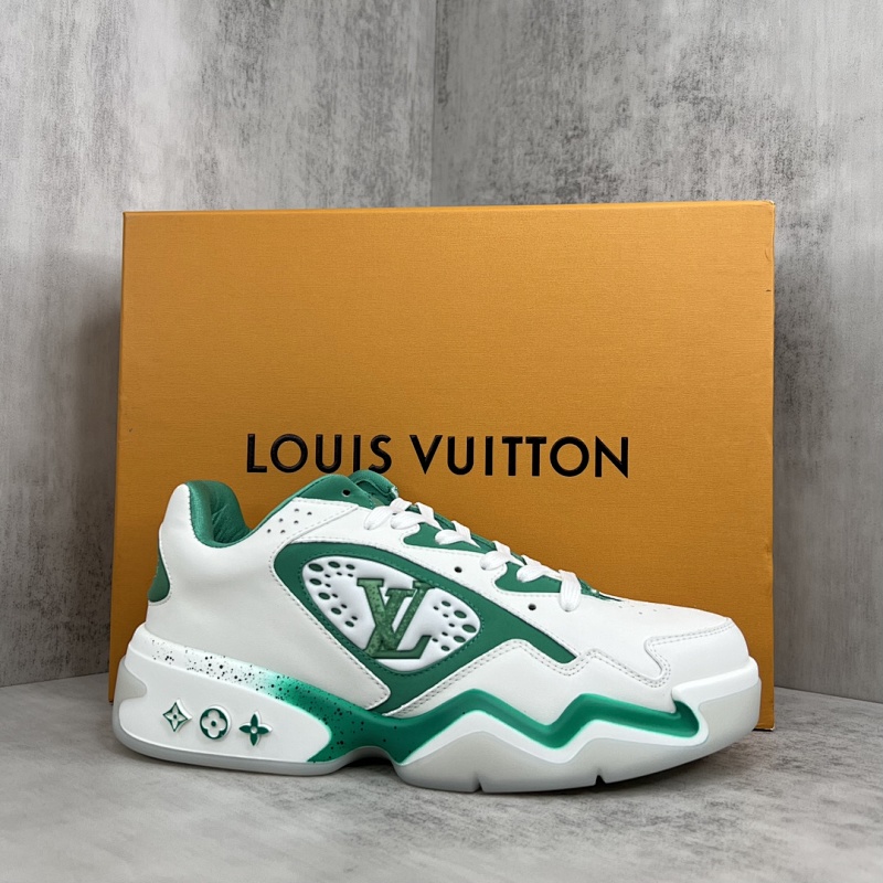 LOUIS VUITTON SHOES (598)