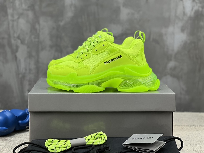 BALENCIAGA SNEAKERS (519)