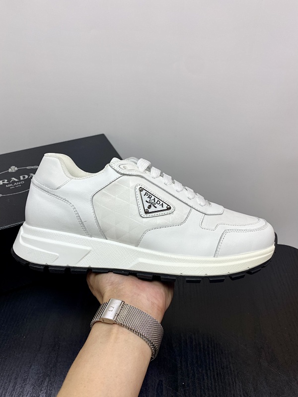 PRADA SHOES (392)