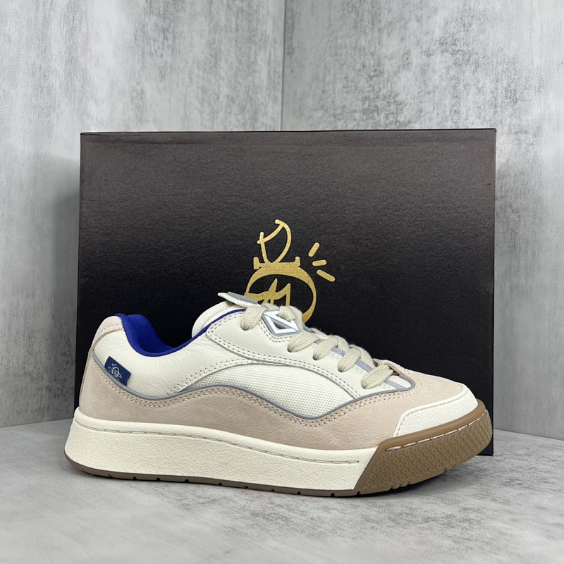 DIOR SNEAKERS (135)