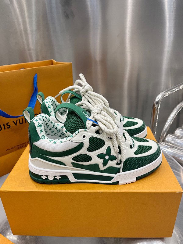 LOUIS VUITTON SNEAKERS (20)