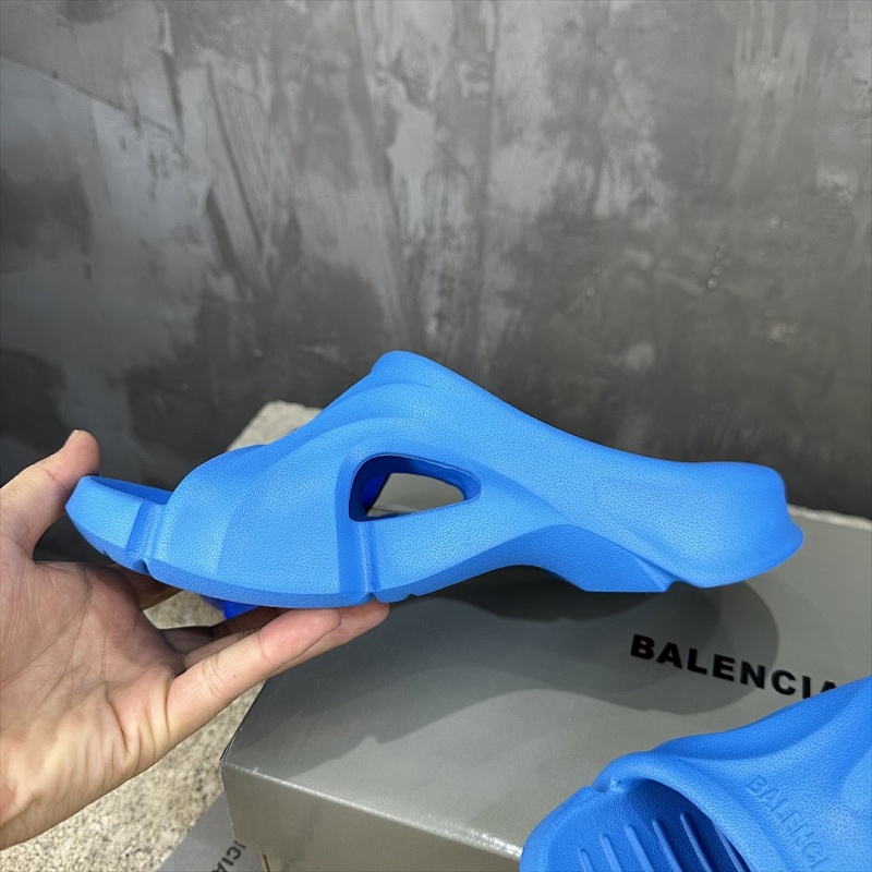 BALENCIAGA SNEAKERS (317)