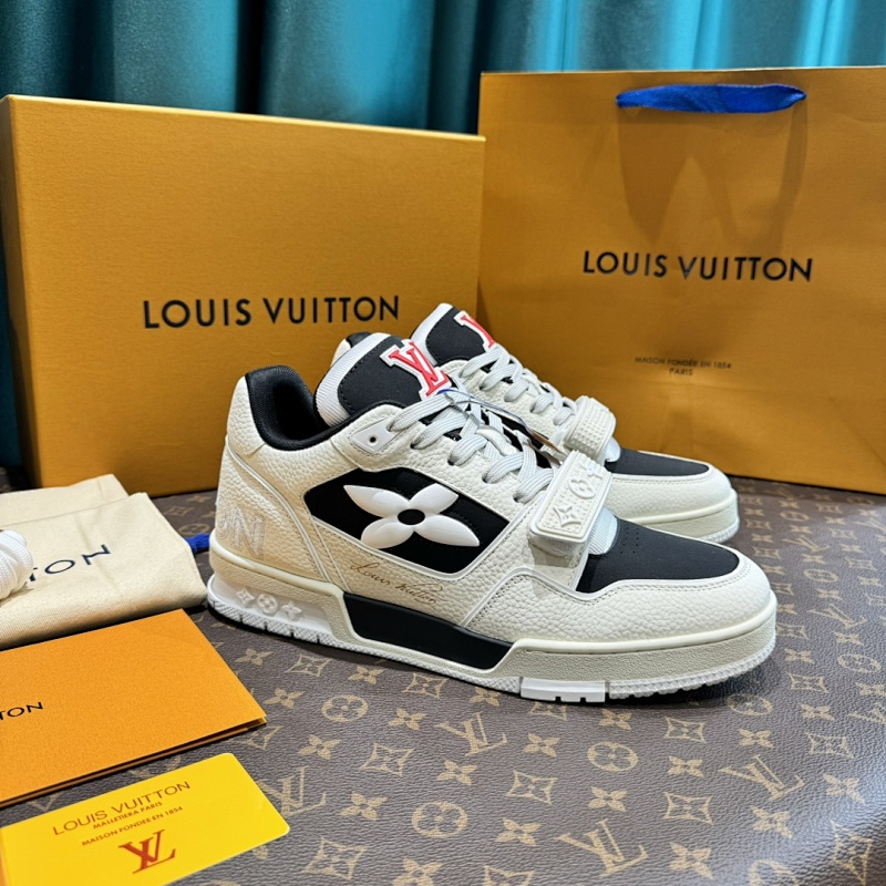LOUIS VUITTON SNEAKERS (265)