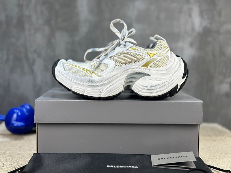 BALENCIAGA SNEAKERS (172)