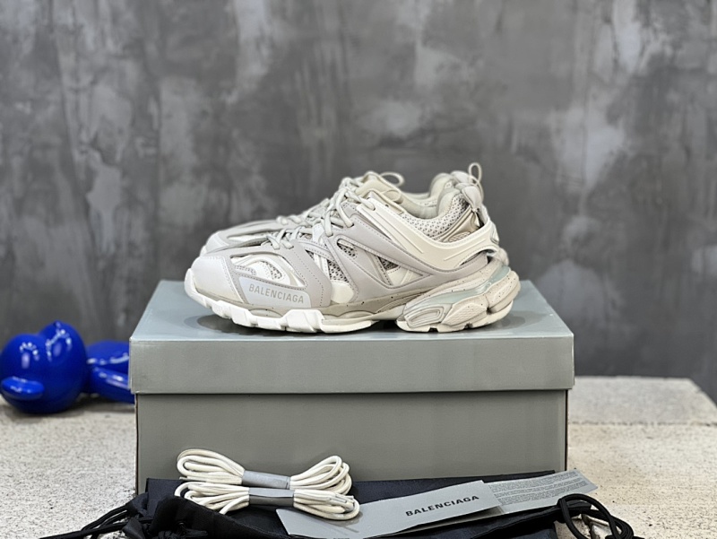 BALENCIAGA SNEAKERS (615)