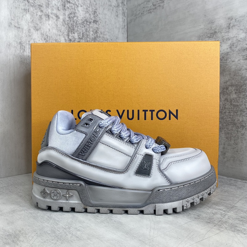 LOUIS VUITTON SHOES (694)