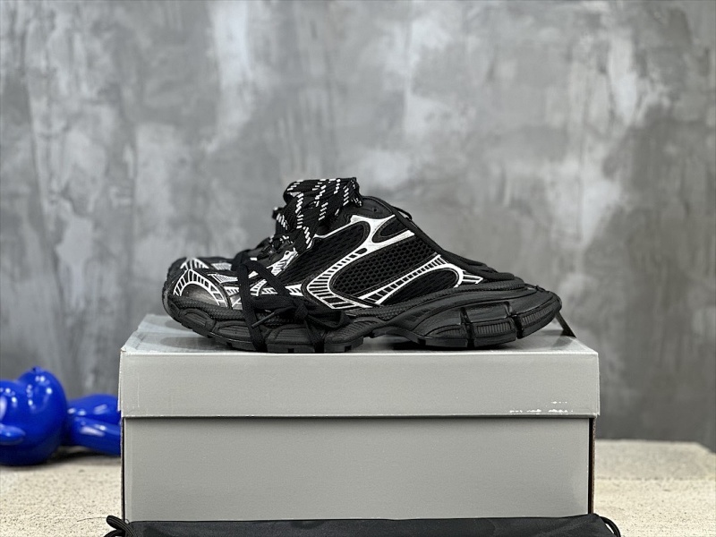 BALENCIAGA SNEAKERS (17)