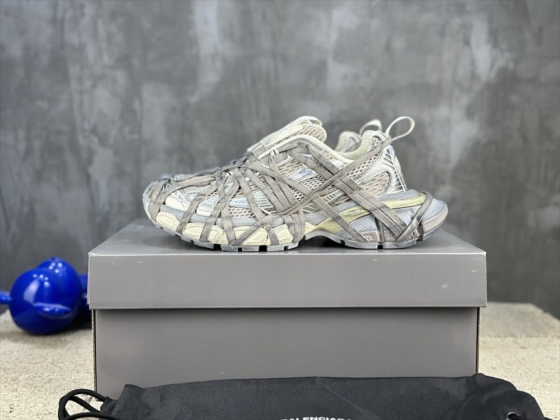 BALENCIAGA SNEAKERS (14)