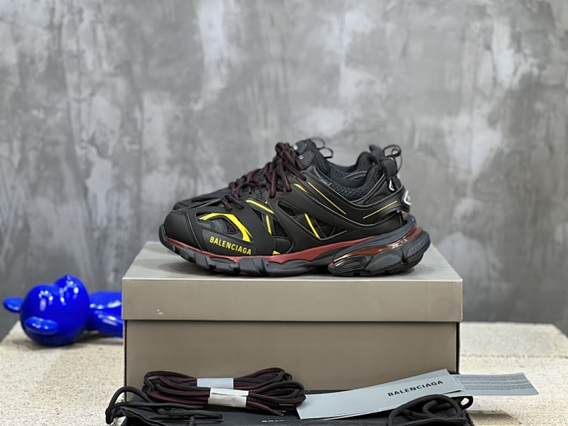 BALENCIAGA SNEAKERS (617)