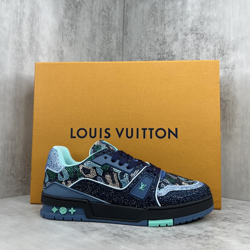 LOUIS VUITTON SNEAKERS (633)