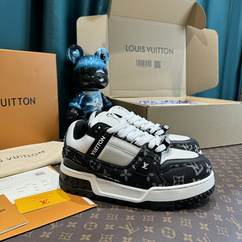 LOUIS VUITTON SHOES (370)