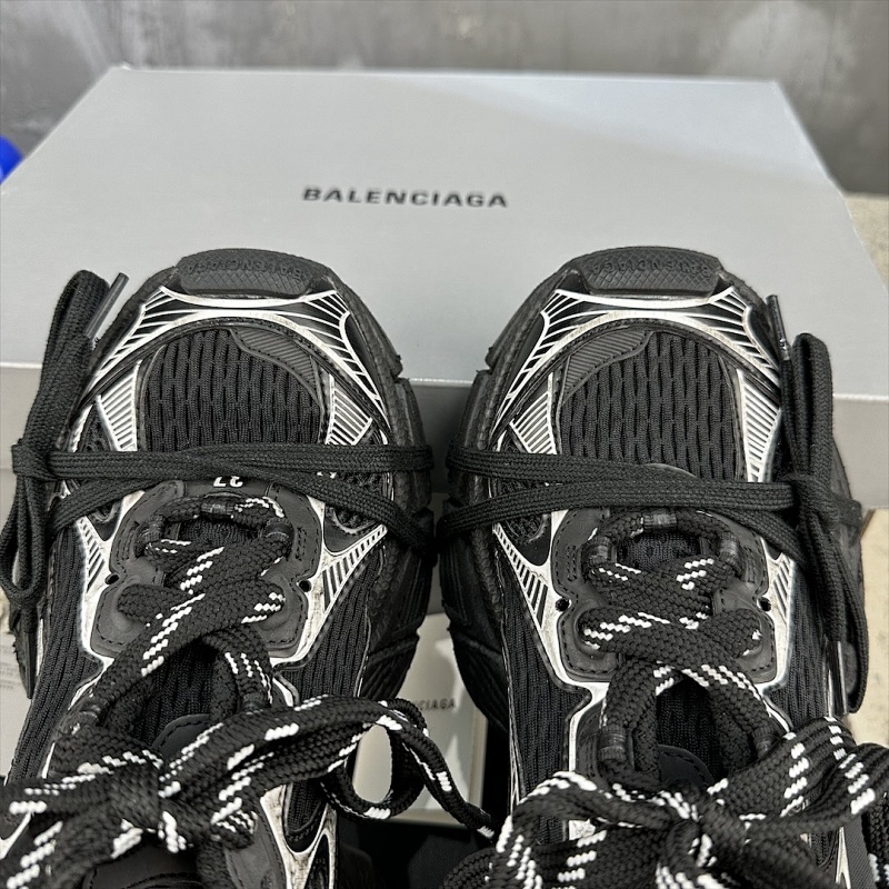BALENCIAGA SNEAKERS (9)