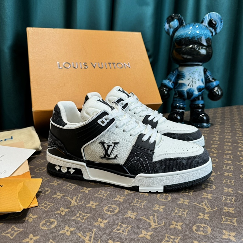 LOUIS VUITTON SHOES (392)