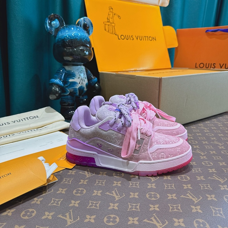 LOUIS VUITTON SHOES (57)