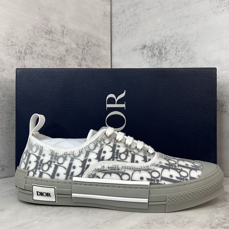 DIOR SNEAKERS (150)