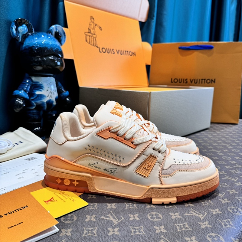 LOUIS VUITTON SHOES (210)