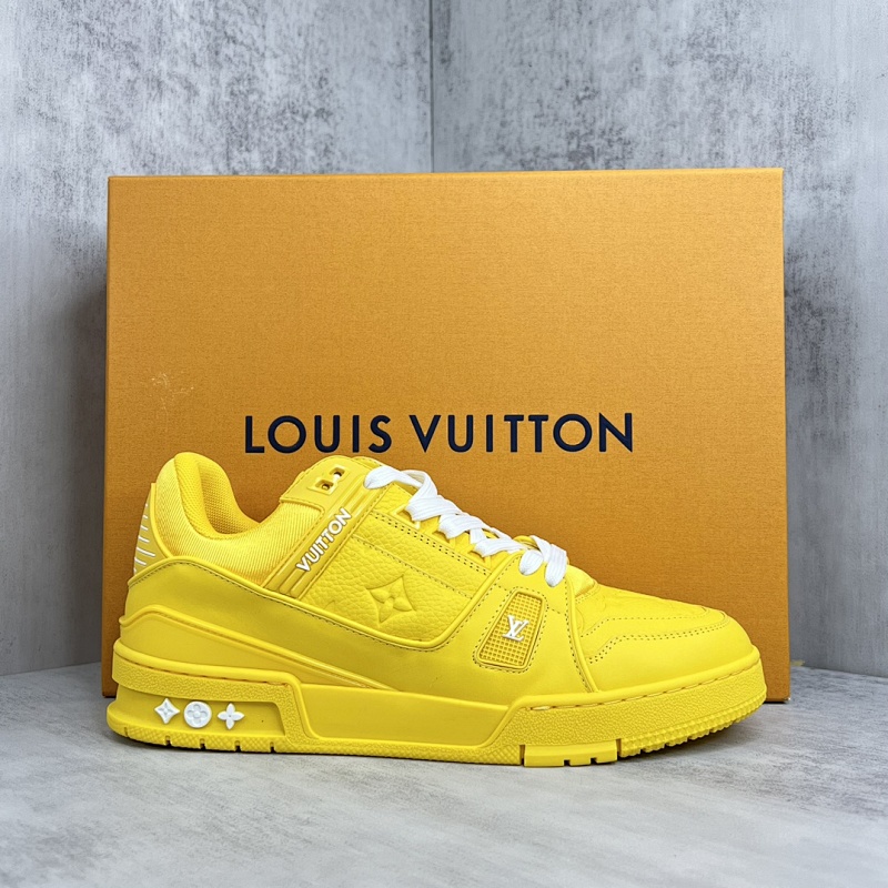 LOUIS VUITTON SNEAKERS (578)