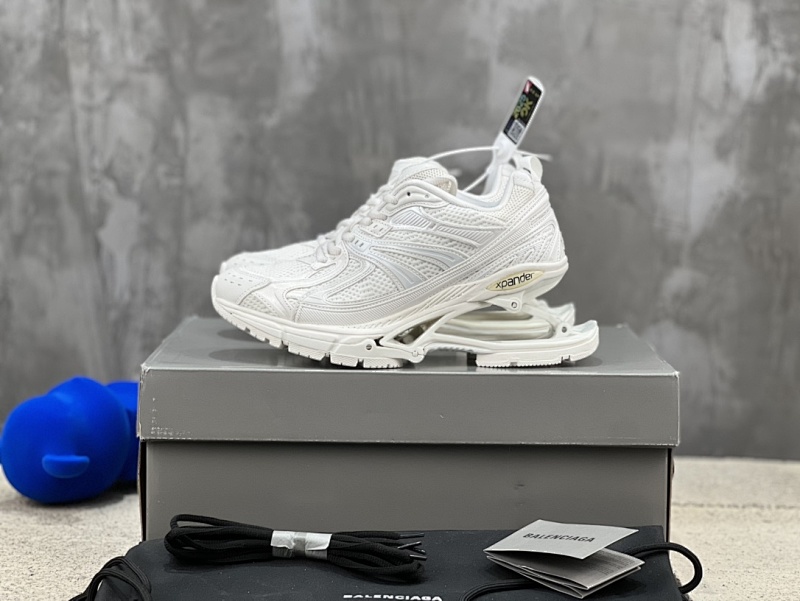 BALENCIAGA SNEAKERS (104)
