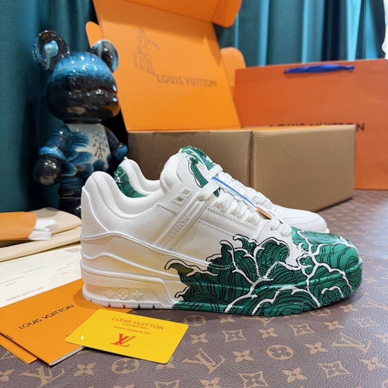 LOUIS VUITTON SNEAKERS (199)