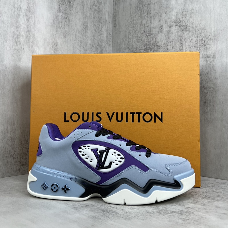 LOUIS VUITTON SNEAKERS (598)