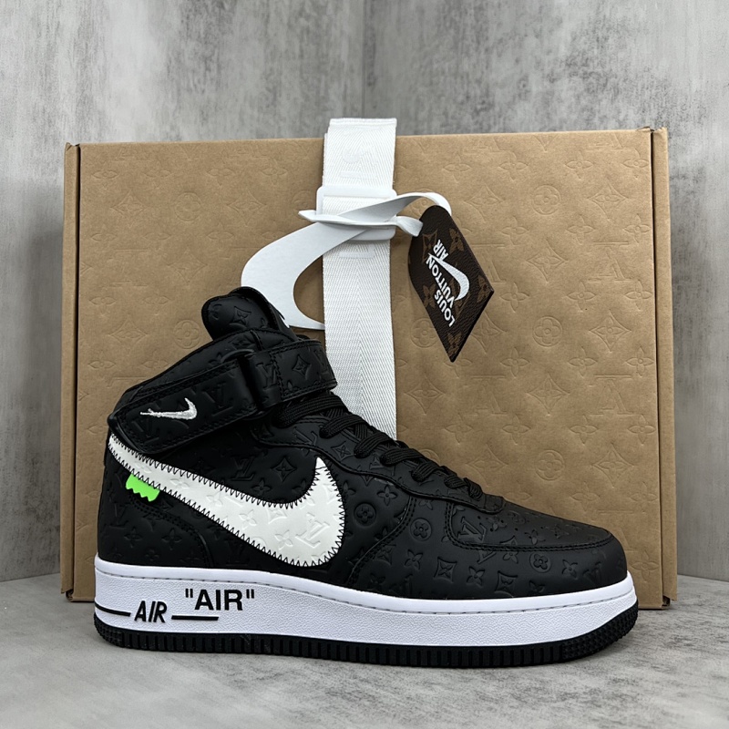 LOUIS VUITTON SNEAKERS (460)