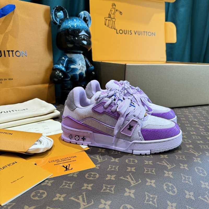 LOUIS VUITTON SNEAKERS (317)