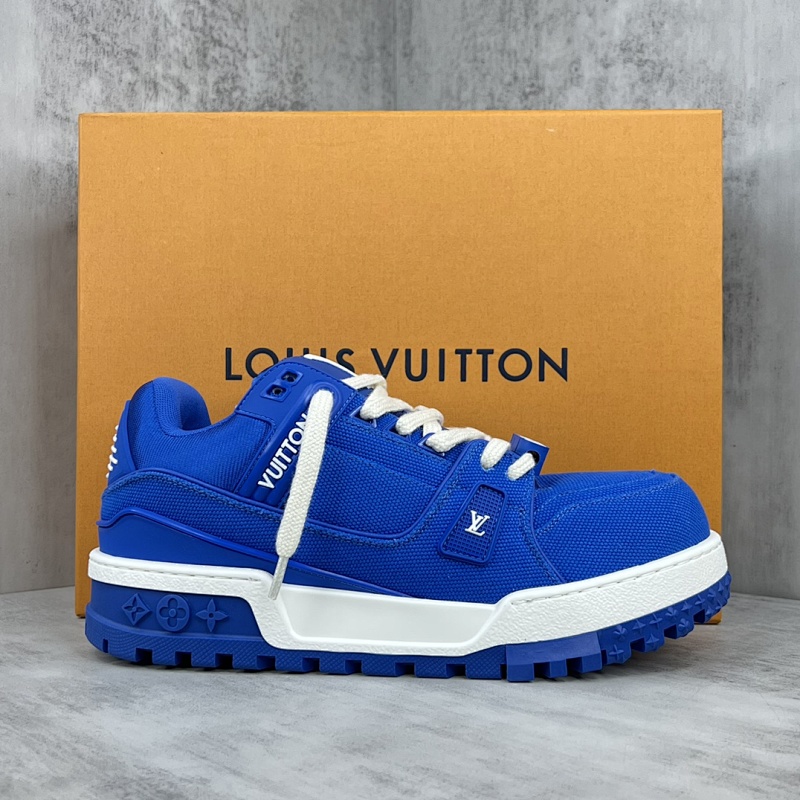 LOUIS VUITTON SNEAKERS (714)