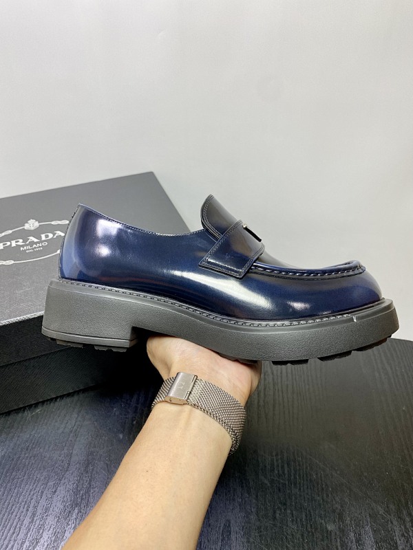 PRADA SHOES (524)