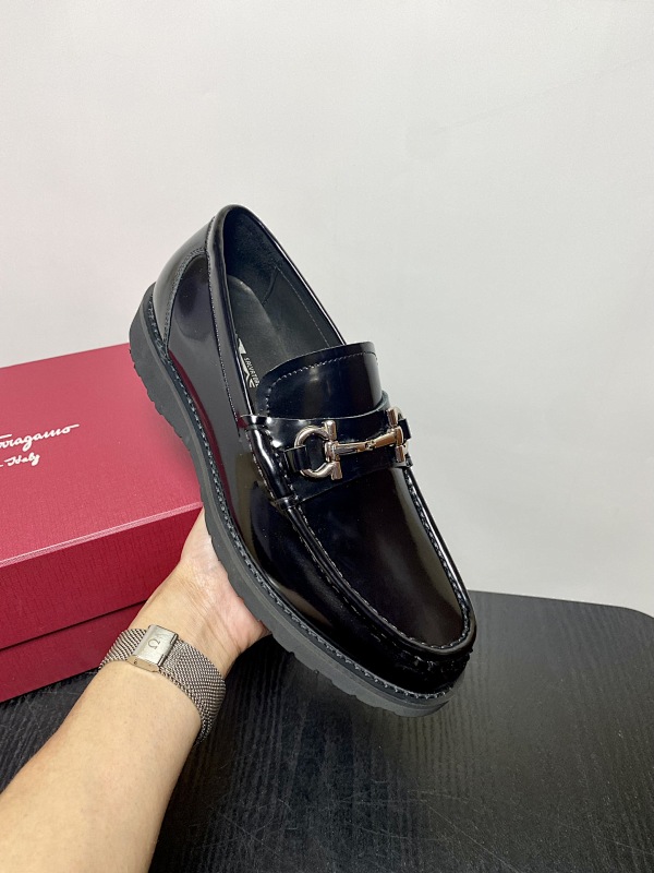 FERRAGAMO SHOES (37)