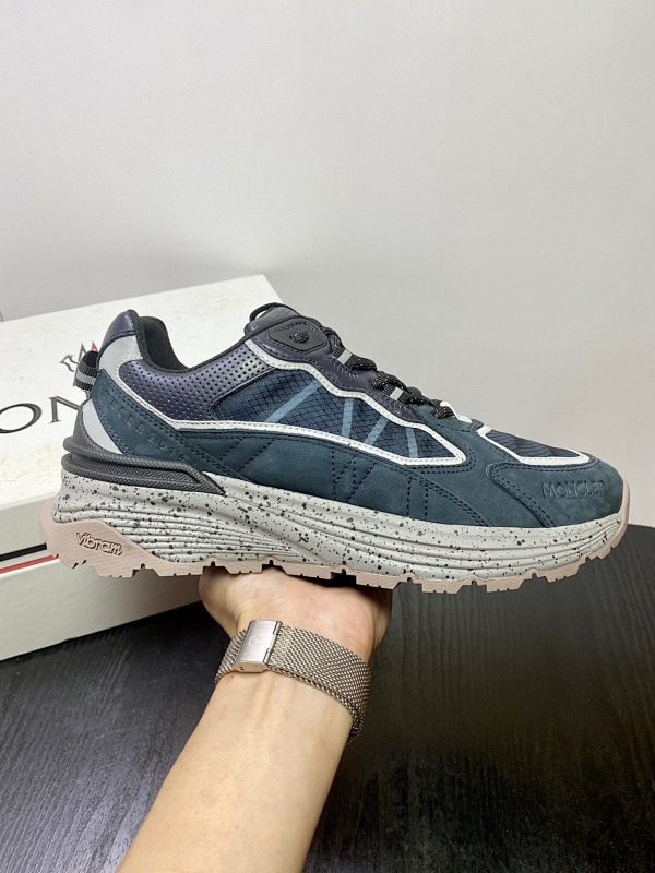 MONCLER SHOES (25)
