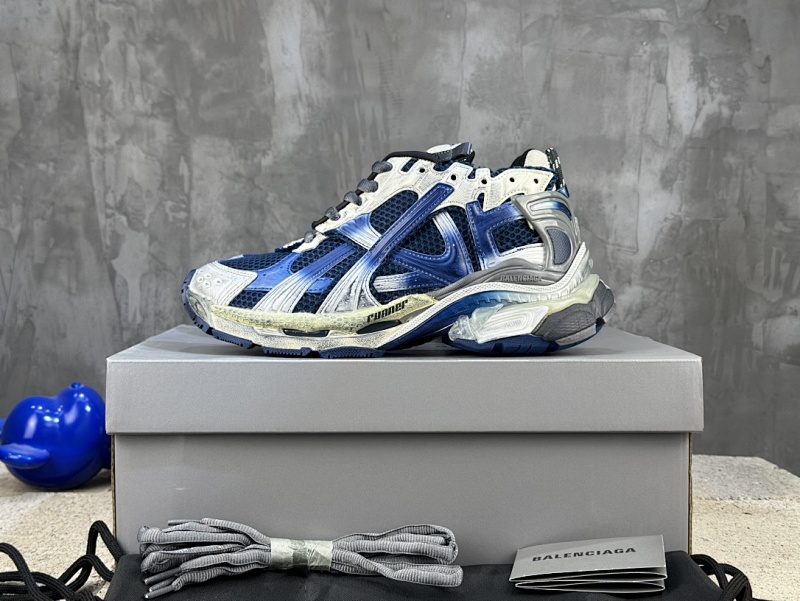 BALENCIAGA SNEAKERS (241)