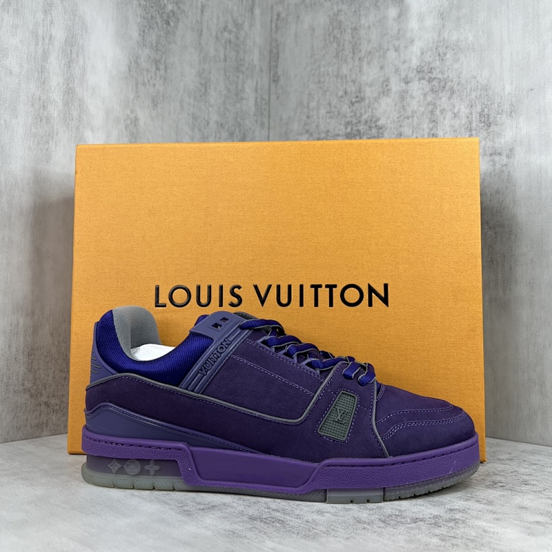 LOUIS VUITTON SNEAKERS (618)