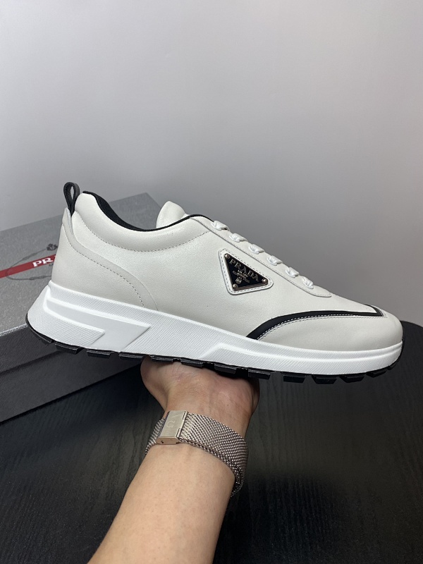PRADA SHOES (538)