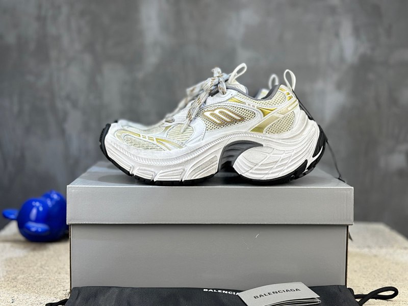 BALENCIAGA SNEAKERS (163)