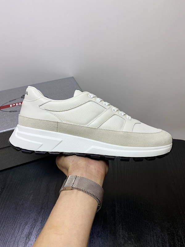 PRADA SHOES (551)