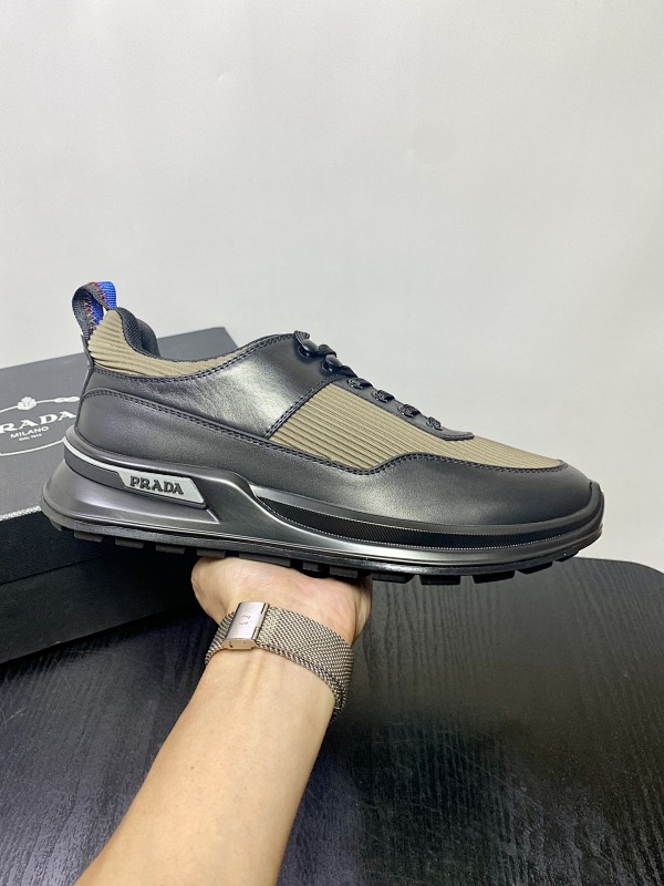 PRADA SHOES (373)
