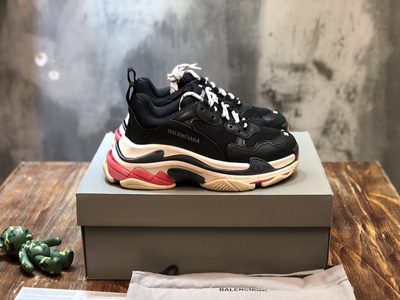 BALENCIAGA SNEAKERS (738)