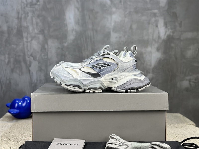 BALENCIAGA SNEAKERS (440)