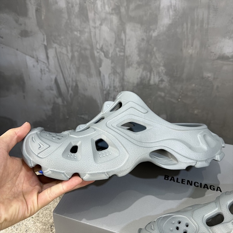 BALENCIAGA SNEAKERS (321)
