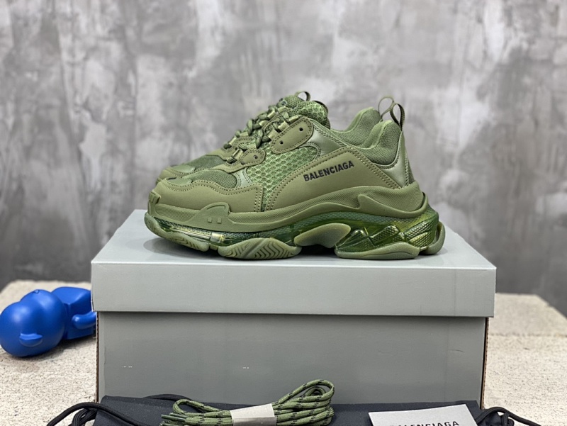 BALENCIAGA SNEAKERS (525)
