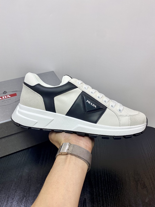 PRADA SHOES (443)