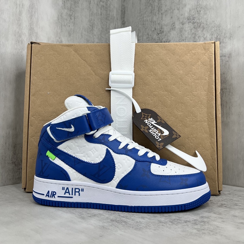 LOUIS VUITTON SNEAKERS (455)