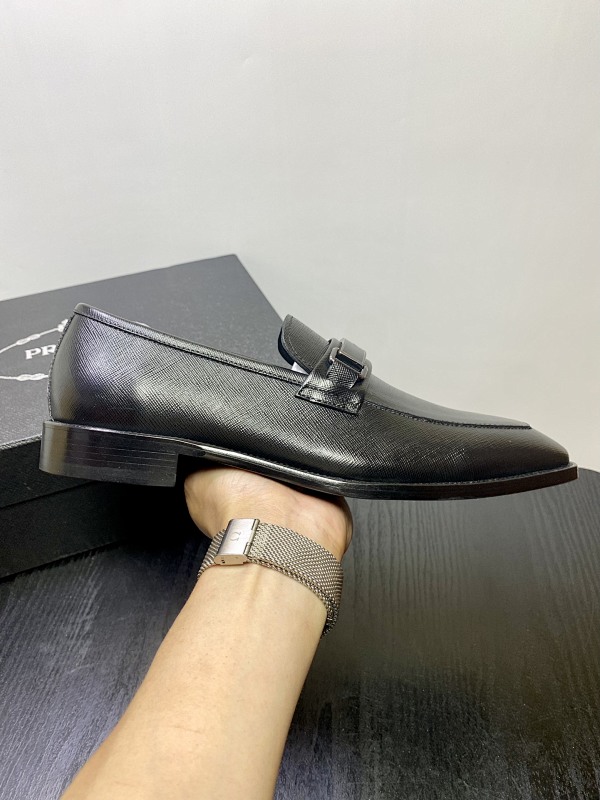PRADA SHOES (478)