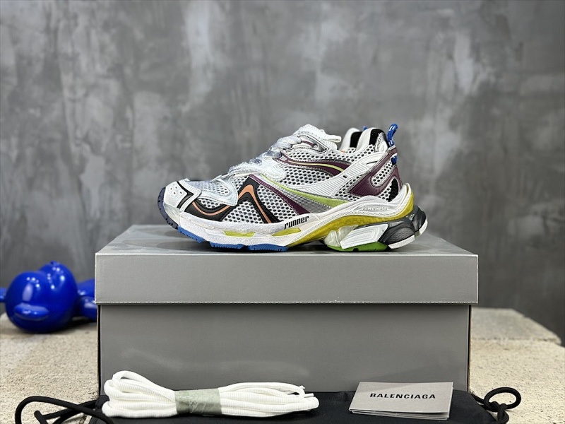 BALENCIAGA SNEAKERS (285)