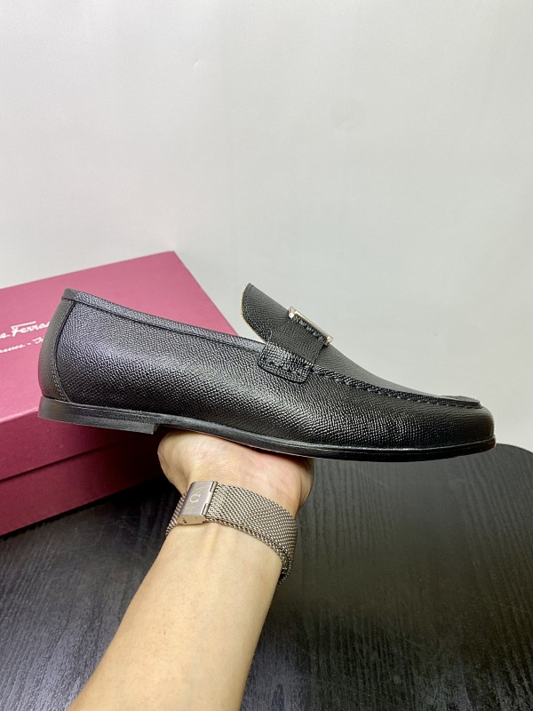 FERRAGAMO SHOES (195)