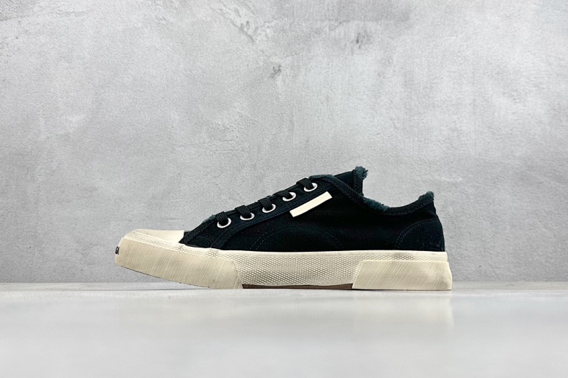 BALENCIAGA SNEAKERS (391)