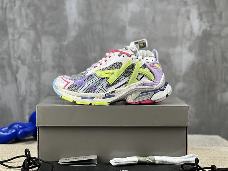 BALENCIAGA SNEAKERS (564)