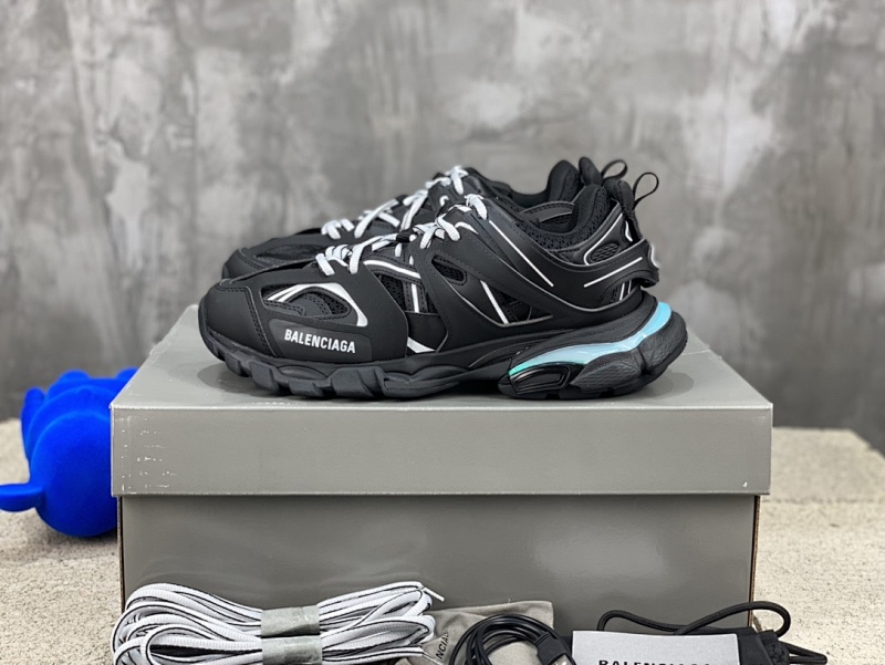 BALENCIAGA SNEAKERS (668)