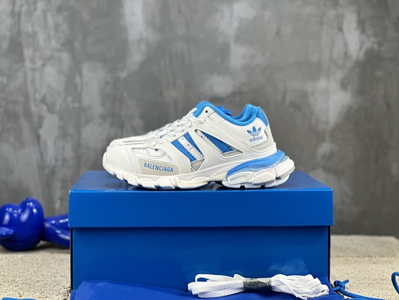 BALENCIAGA SNEAKERS (593)